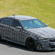 BMW M5 次期型プロトタイプ（スクープ写真）
