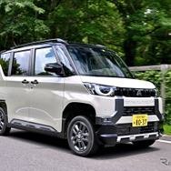 三菱 デリカミニ T Premium 4WD