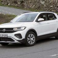 VW T-Cross 改良新型プロトタイプ（スクープ写真）