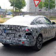 BMW 2シリーズ グランクーペ 次期型プロトタイプ（スクープ写真）