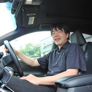 YOASOBIやEDMなどをヘビーローテーションで聴いているというオーナーの田村さん。テーゼスの音を堪能する毎日だという。