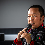 レーシングドライバー 井入宏之氏