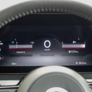 日産 セレナ e-POWER LUXION