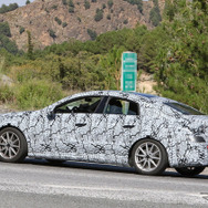メルセデスベンツ CLA 次期型プロトタイプ（スクープ写真）