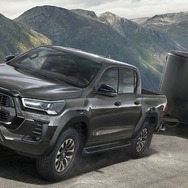 トヨタ・ハイラックス 改良新型の「GR SPORT」（欧州仕様）