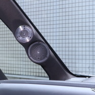 精彩な音色を奏で豪華な組み合せ。ピッコロllとCDM-880MKllをAピラーにスマートにセット