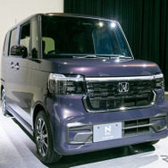 【ホンダ N-BOX 新型】『カスタム』は“自分を高めるモノ”---品格と質感を向上