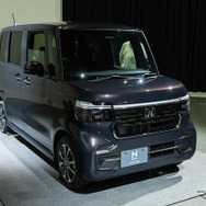ホンダ N-BOXカスタム 新型