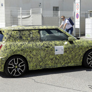 MINI E JCW プロトタイプ（スクープ写真）