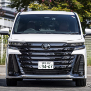 トヨタ ヴェルファイア Z Premier FF（2.4リットルターボ）