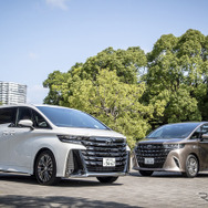 トヨタ ヴェルファイア（左）とアルファード（右）