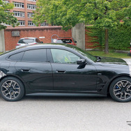 BMW i4 M50 改良新型プロトタイプ（スクープ写真）
