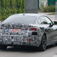 BMW i4 M50 改良新型プロトタイプ（スクープ写真）