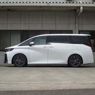 SUSTEC DF210 TOYOTAヴェルファイア（40系）用実装例（ダウン量：F 31mm／R 30mm）