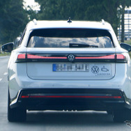 VW ID.7 ヴァリアント　市販型プロトタイプ　スクープ写真
