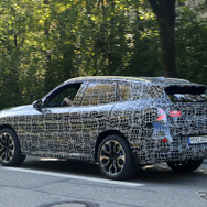 BMW X3 次期型プロトタイプ（スクープ写真）