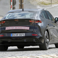 VW 新EVブランドのSUVプロトタイプ（スクープ写真）