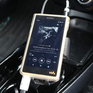 オーディオプレイヤーにはソニーのDAPであるウォークマンWM1ZM2を用い高音質システムを完成させる。