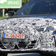BMW i4 改良新型プロトタイプ（スクープ写真）