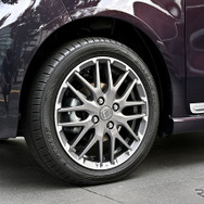 N-BOX CUSTOM PREMIUM STYLE
