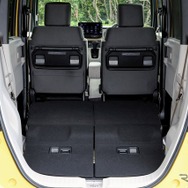 ホンダ N-BOX 新型（オータムイエロー・パール）