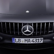 メルセデスAMG GLA 45 S 4MATIC+ 改良新型