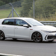 VW ゴルフ GTI 改良新型プロトタイプ（スクープ写真）