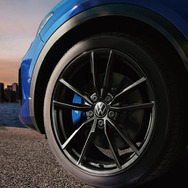 VW Tロック R ブラックスタイル  19インチホイール／ブルーブレーキキャリパー