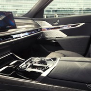 BMW i7 の「M70 xDrive」