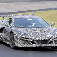シボレー コルベット ZR1 新型プロトタイプ。ナンバー104M929の車両（スクープ写真）