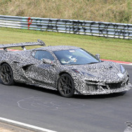 シボレー コルベット ZR1 新型プロトタイプ。ナンバー104M929の車両（スクープ写真）