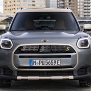 MINI カントリーマン（クロスオーバー）新型のEV