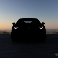 米トヨタの新型車のティザー写真