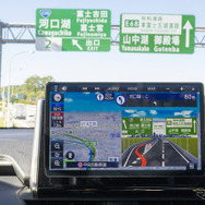 ナビ表示と実際の方面看板が一致しているのは想像以上に安心感が高く分かりやすい