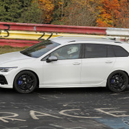 VW ゴルフR ヴァリアント 改良新型プロトタイプ（スクープ写真）