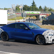 BMW M4クーペ 改良新型プロトタイプ（スクープ写真）