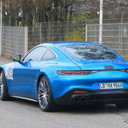 メルセデスAMG GT 43 直6モデルのプロトタイプ（スクープ写真）
