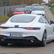メルセデスAMG GT 43 直6モデルのプロトタイプ（スクープ写真）
