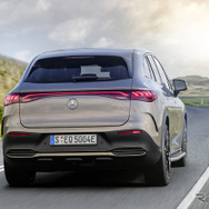 メルセデスベンツ EQE SUV（写真は海外仕様）