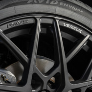レイズ ベルサスVV25M／20×8.5J IN36 245/45R20