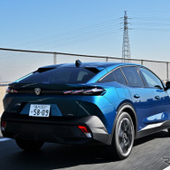 プジョー 408 PHEV