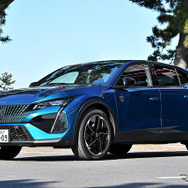 プジョー 408 PHEV