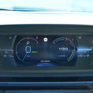 プジョー 408 PHEV