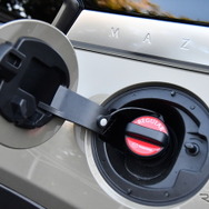 マツダ MX-30 ロータリーEVの給油口