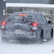 メルセデスAMG EQAセダン プロトタイプ（スクープ写真）