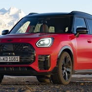 MINI カントリーマン 新型の「カントリーマンS ALL4」の「JCW」仕様