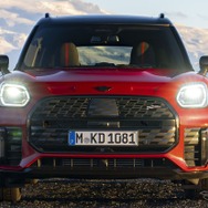 MINI カントリーマン 新型の「カントリーマンS ALL4」の「JCW」仕様