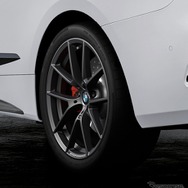 BMW 4シリーズ 改良新型の「Mパフォーマンスパーツ」装着車