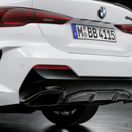 BMW 4シリーズ 改良新型の「Mパフォーマンスパーツ」装着車