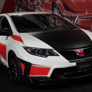 無限シビックTYPE R コンセプト（東京オートサロン2016）